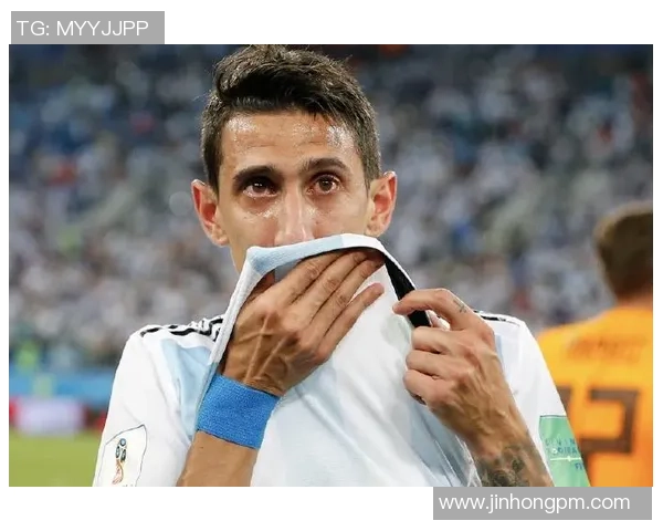 玻璃型天才俱乐部大满贯生涯无缘世界杯36岁退役引发热议 玻璃型天才俱乐部大满贯生涯无缘世界杯36岁退役引发热议